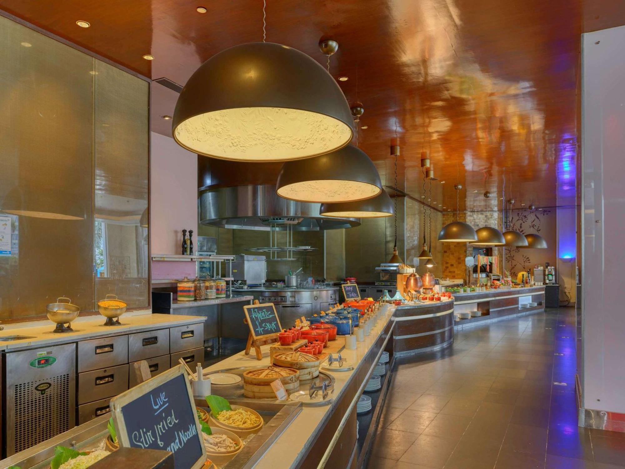 Novotel Bengaluru Outer Ring Road Zewnętrze zdjęcie